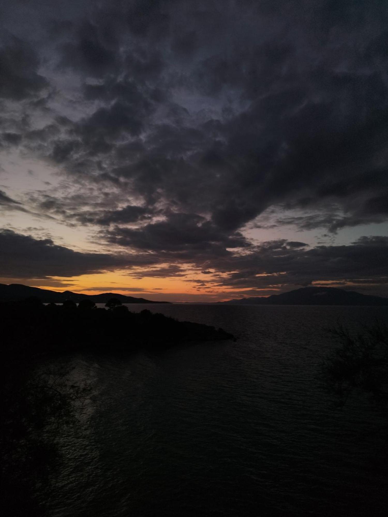 Villa Agia Aikaterini Amoudi Esterno foto